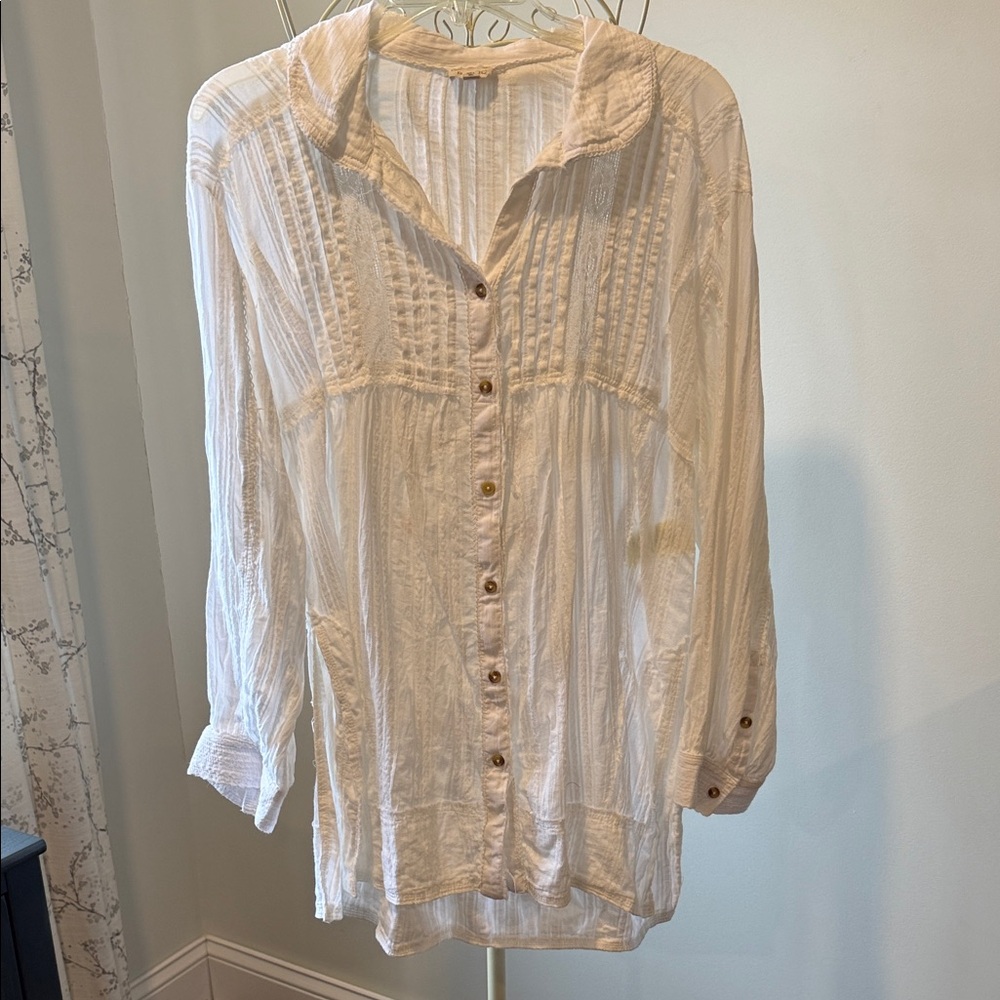 Pilcro White Button-Down Shirt